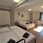 Kaszubska 3*