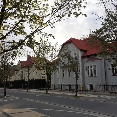 Kaszubska 3*