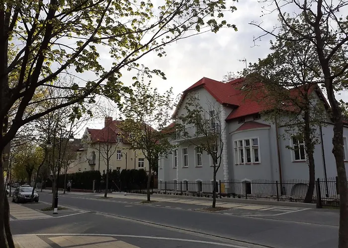 Kaszubska 3*